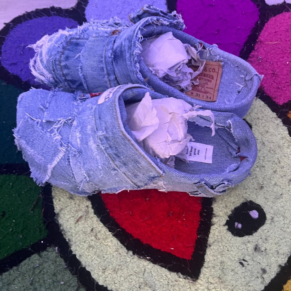 "Demin Crocs" - Picture 2 of 13